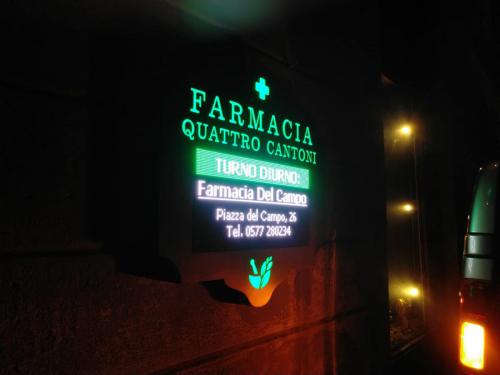 Farmacia Quattro Cantoni